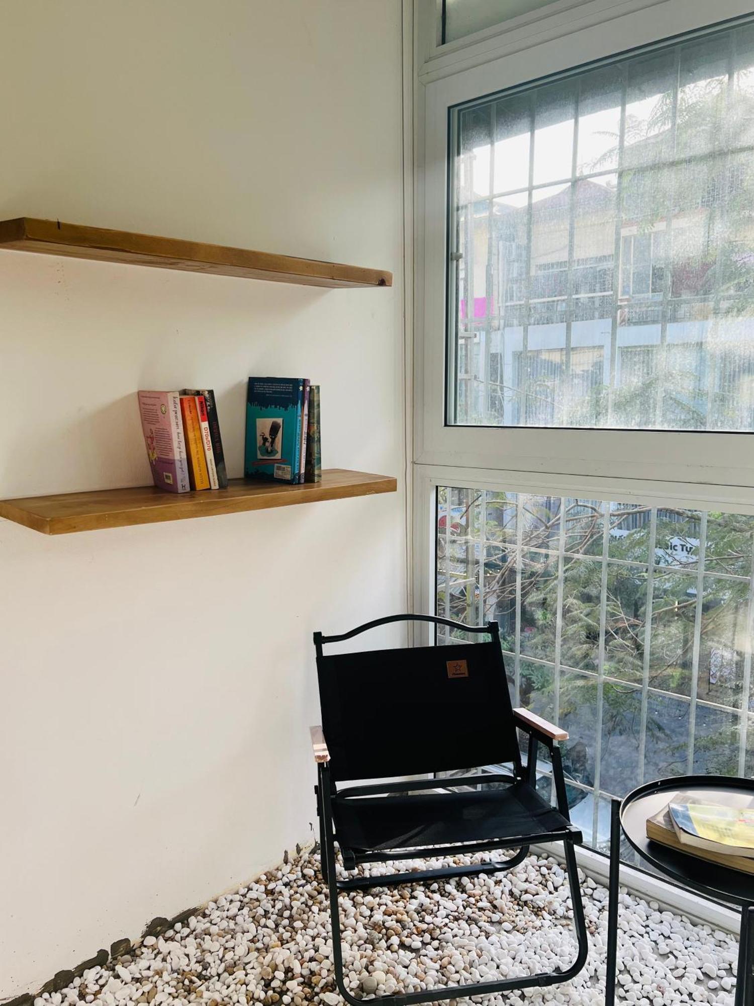Sunny Old Quarter Near Train Street - Big Balcony, Kitchen- Self Check-in Căn hộ *